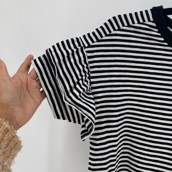 Madewell black white striped semi cropped ruffled short sleeve boxy minimalist - Picture 4 of 4